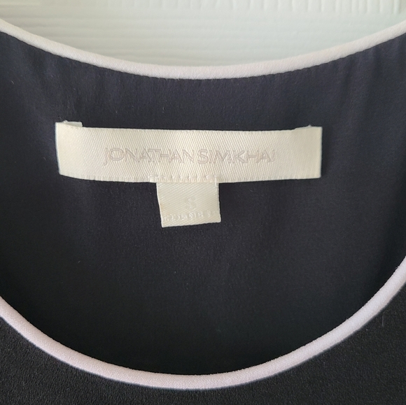 Jonathan Simkhai Scalloped Trim Top - Picture 5 of 10